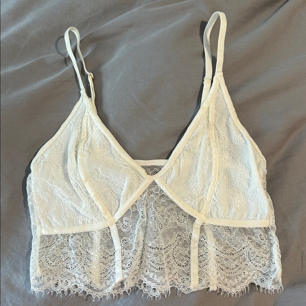 Dynamite S White Lace Crop Top